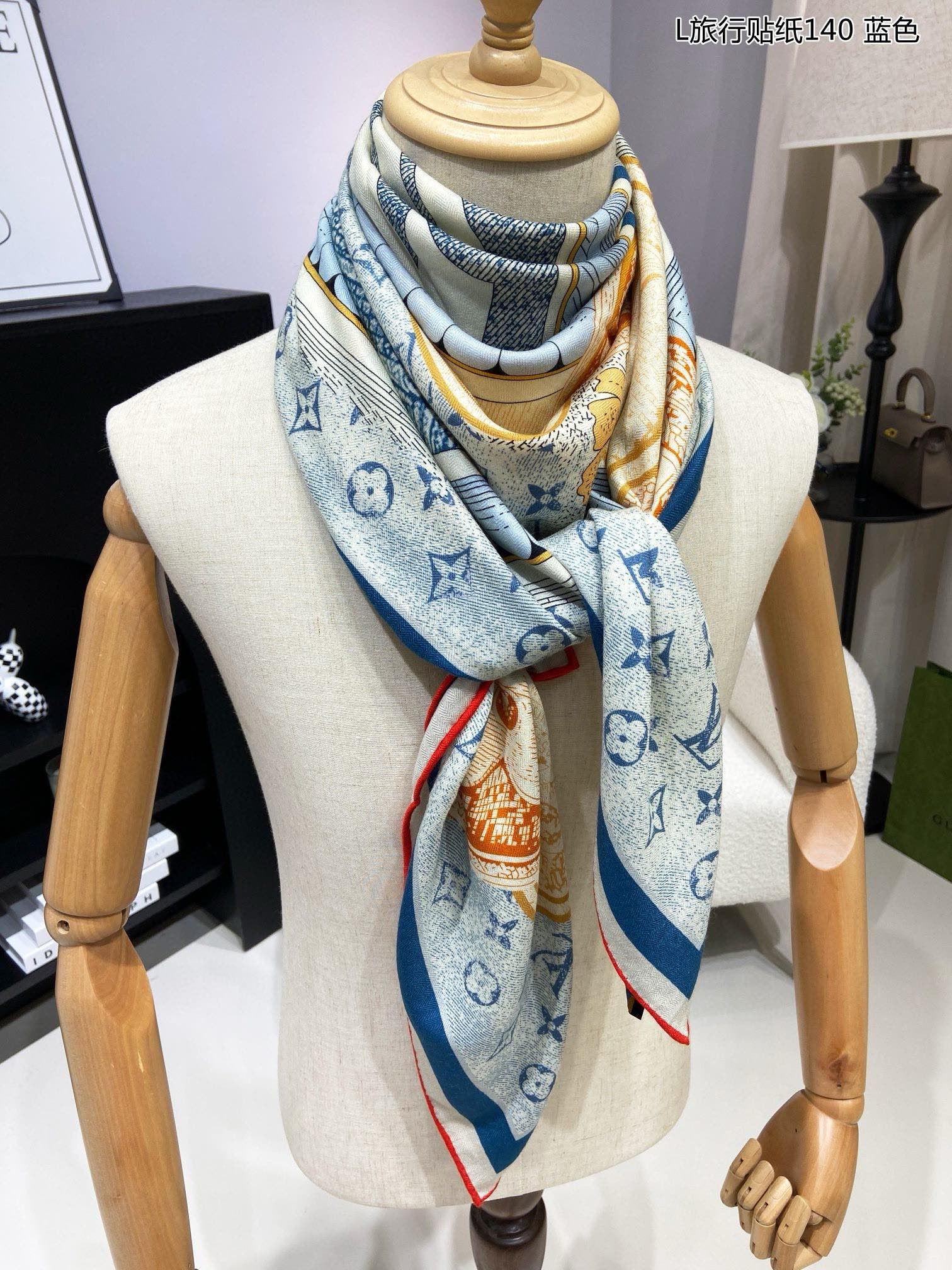 Louis Vuitton Scarf